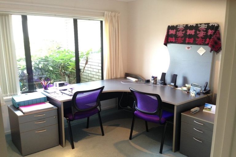 Photo of property in 71 Moyrus Crescent, East Tamaki Heights, Auckland, 2016