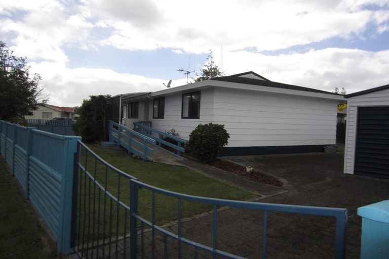 Photo of property in 25 Grange Avenue, Nawton, Hamilton, 3200