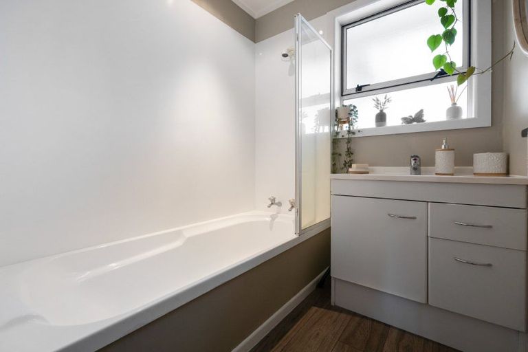 Photo of property in 32 Cecil Street, St Andrews, Hamilton, 3200