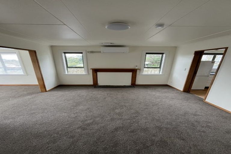 Photo of property in 21 Fraser Avenue, Johnsonville, Wellington, 6037