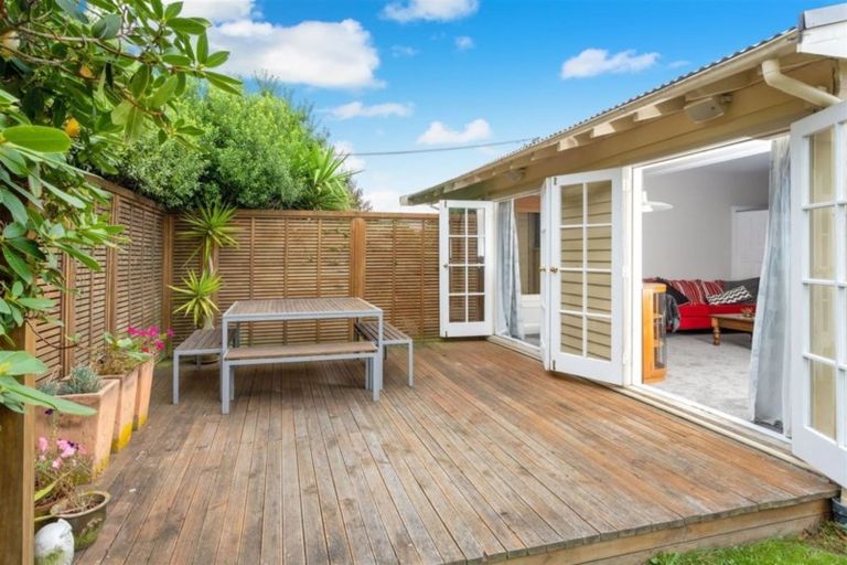 Photo of property in 45 Lindsay Street, St Albans, Christchurch, 8014