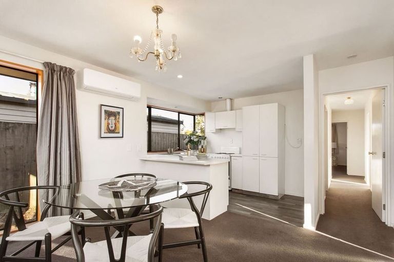 Photo of property in 18 Winters Road, Redwood, Christchurch, 8051