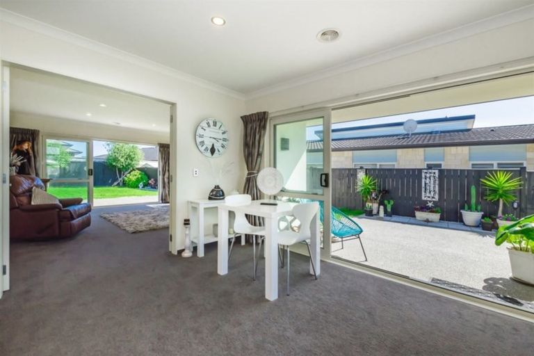 Photo of property in 56 Kotuku Drive, Paraparaumu Beach, Paraparaumu, 5032