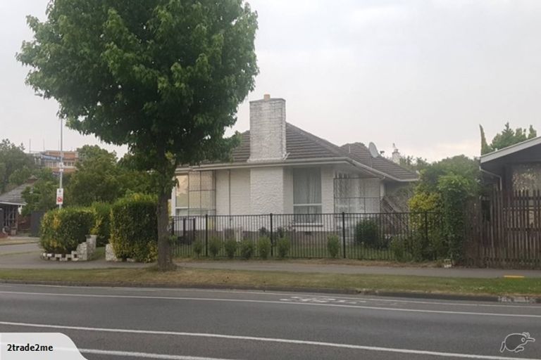 Photo of property in 23 Maidstone Road, Ilam, Christchurch, 8041