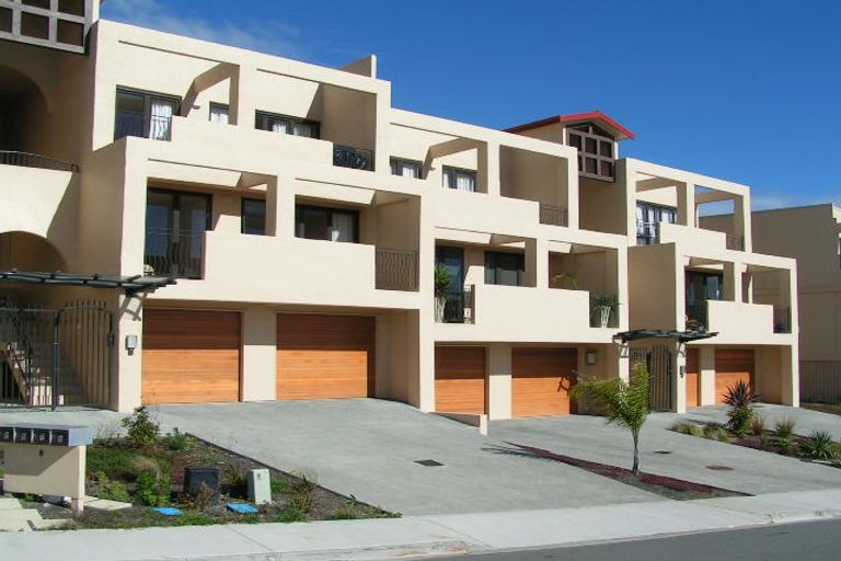 Photo of property in 20/8 Monte Cassino Place, Birkdale, Auckland, 0626