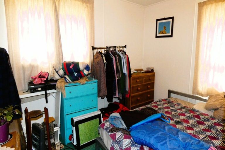 Photo of property in 26 Colvin Street, Westport, 7825