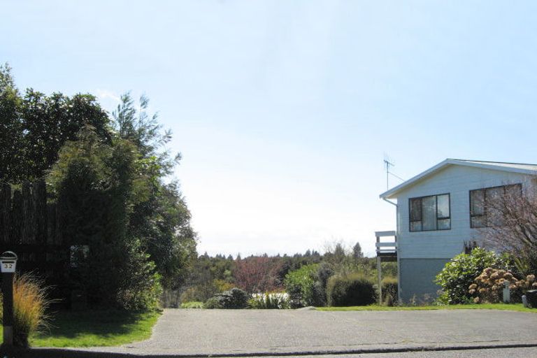 Photo of property in 2/30 Rangimoana Avenue, Motuoapa, 3382