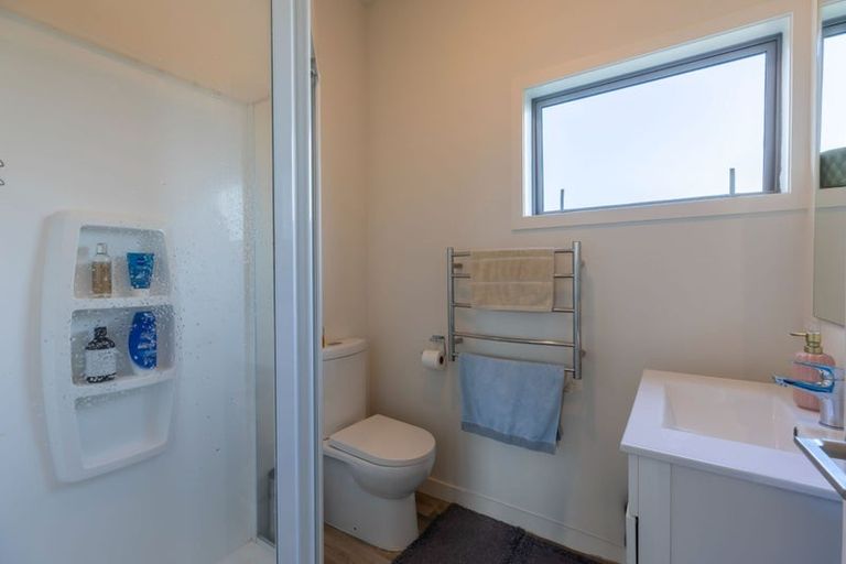 Photo of property in 6 Kanorau Place, Mangere, Auckland, 2022