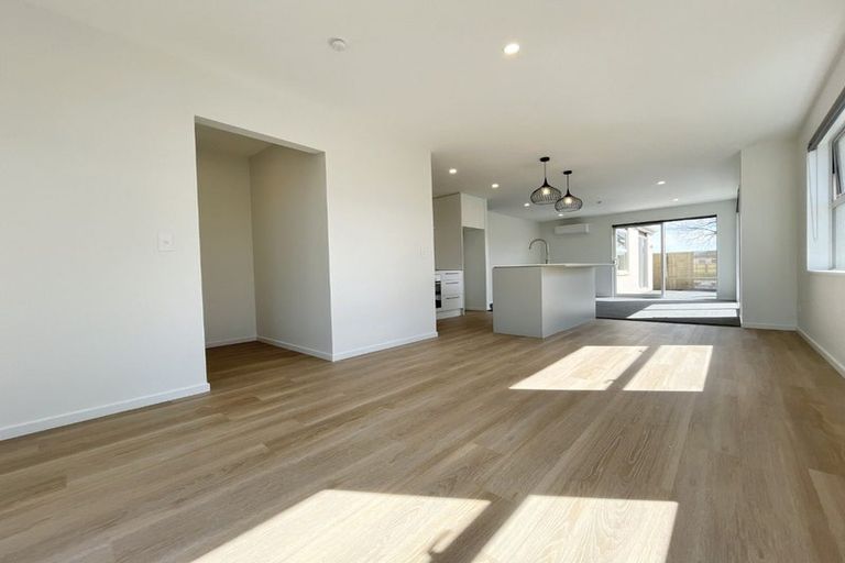 Photo of property in 23 Rita Angus Road, Belfast, 8051