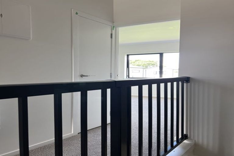 Photo of property in 6/2 Stokes Avenue, Te Atatu Peninsula, Auckland, 0610