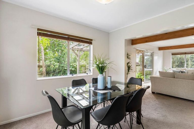Photo of property in 54 Kohekohe Street, New Lynn, Auckland, 0600