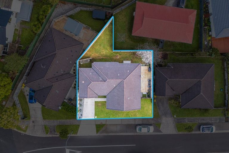 Photo of property in 4 Anna Lane, Glen Eden, Auckland, 0602