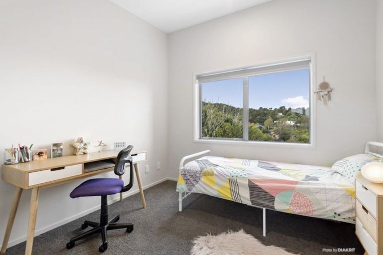 Photo of property in 8a David Crescent, Karori, Wellington, 6012