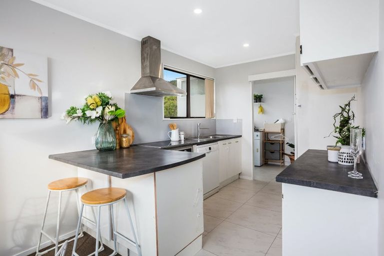 Photo of property in 31 Nassau Avenue, Grenada North, Wellington, 5028