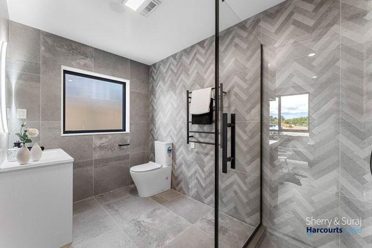 Photo of property in 71 Tributary Parade, Karaka, Papakura, 2113