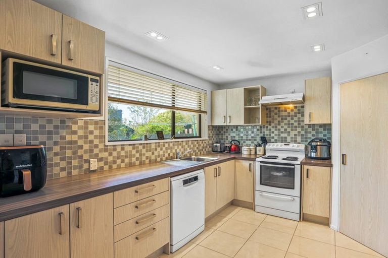 Photo of property in 100c Lake Terrace Road, Burwood, Christchurch, 8061