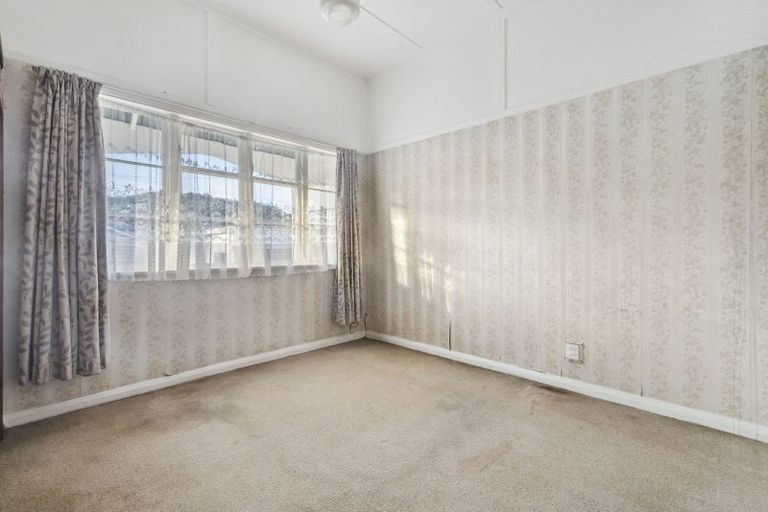 Photo of property in 68 Derwent Street, Island Bay, Wellington, 6023