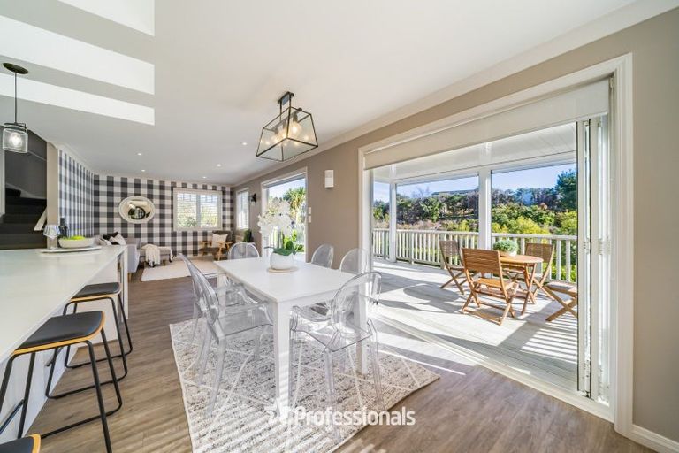 Photo of property in 14 Ronald Scott Grove, Riverstone Terraces, Upper Hutt, 5018