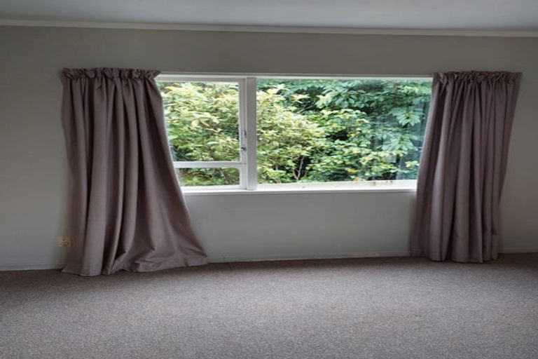 Photo of property in 63 Chartwell Drive, Crofton Downs, Wellington, 6035