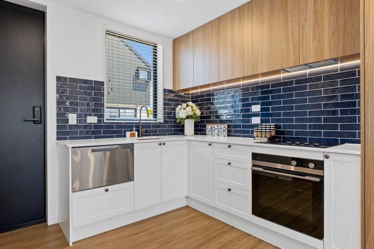 Photo of property in 4/196 Hills Road, Edgeware, Christchurch, 8013