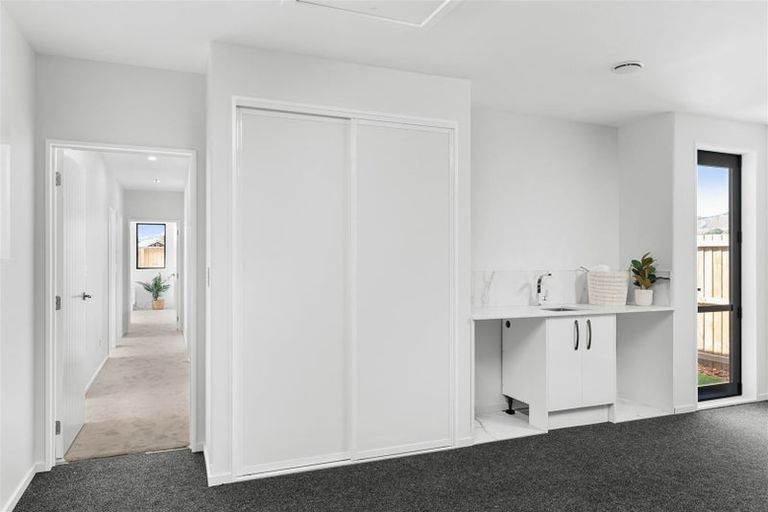 Photo of property in 5 Miles Street, Halswell, Christchurch, 8025
