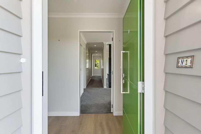 Photo of property in 1 Te Naihi Place, Paraparaumu, 5032