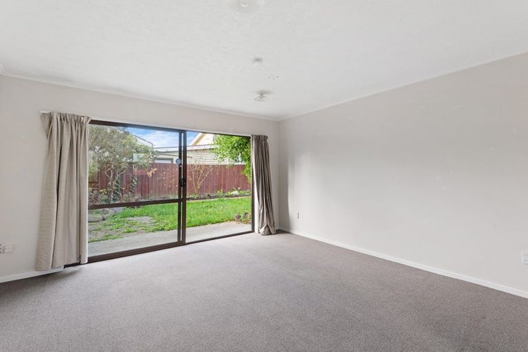Photo of property in 21 Inglis Street, Phillipstown, Christchurch, 8011