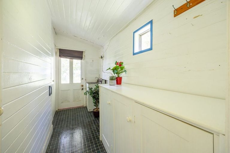 Photo of property in 847b Pouto Road, Te Kopuru, 0371