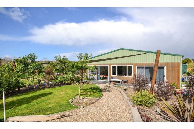Photo of property in 129b Rangitane Road, Kerikeri, 0294