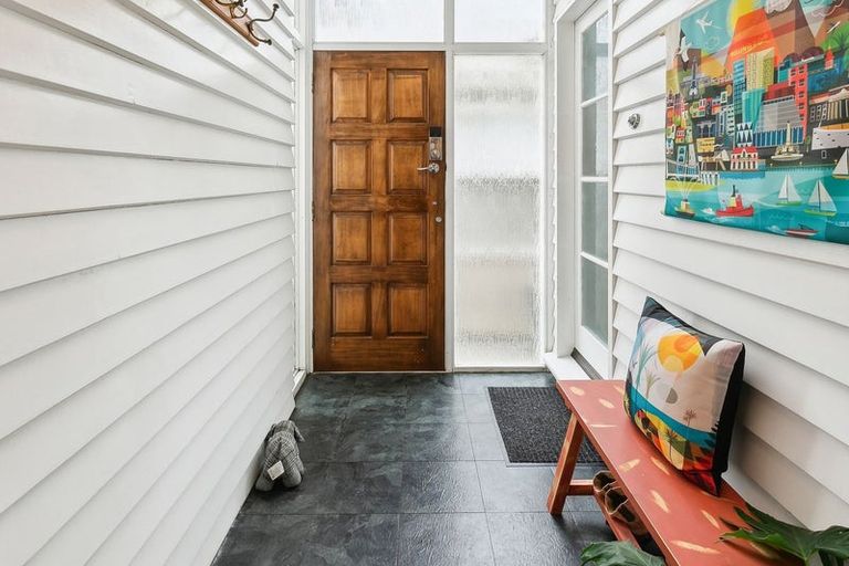 Photo of property in 5 Friend Street, Karori, Wellington, 6012