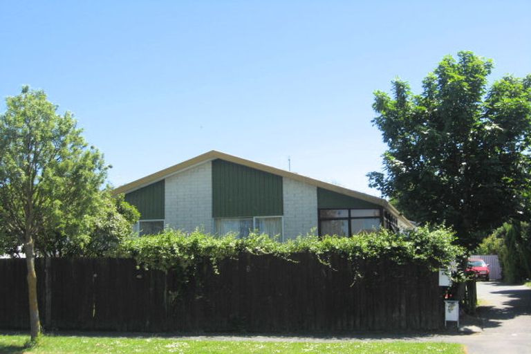 Photo of property in 43b Oldwood Street, Bishopdale, Christchurch, 8053