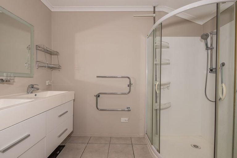 Photo of property in 42 Peel Street, Westport, 7825