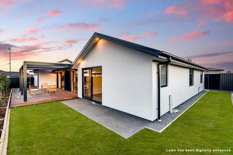 Photo of property in 11 Tulett Park Drive, Casebrook, Christchurch, 8051