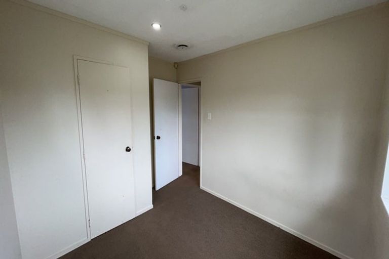 Photo of property in 1/77 Redcrest Avenue, Red Hill, Papakura, 2110