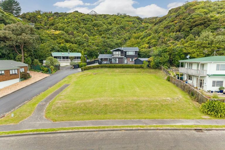 Photo of property in 107 Eskdale Road, Papakowhai, Porirua, 5024