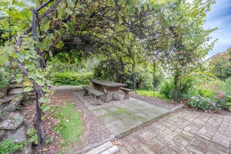 Photo of property in 200 Holmes Bay Valley Road, Pigeon Bay, 7583