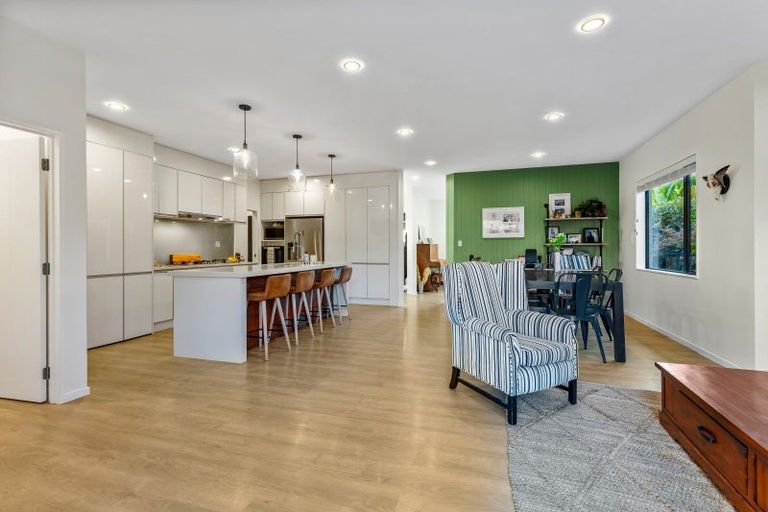 Photo of property in 120 Pohutukawa Parade, Riverhead, 0820