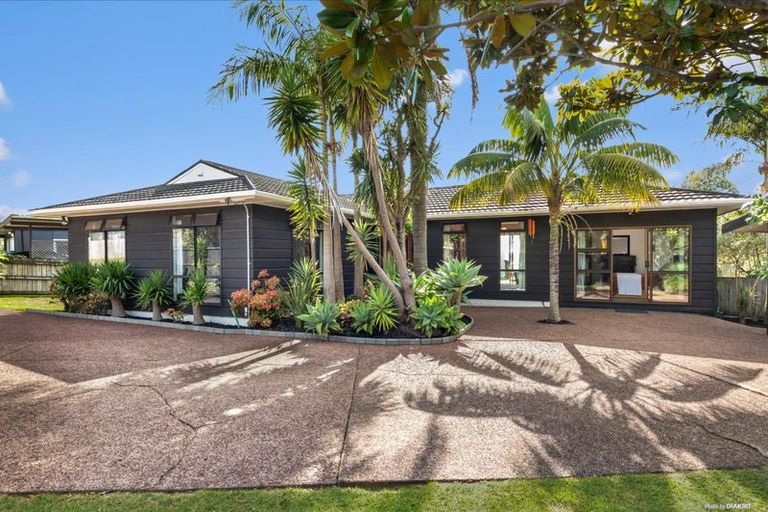 Photo of property in 4191 Great North Road, Glen Eden, Auckland, 0602