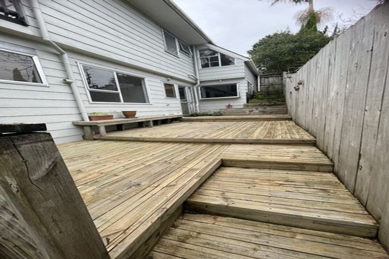 Photo of property in 24 Katrina Place, Massey, Auckland, 0614