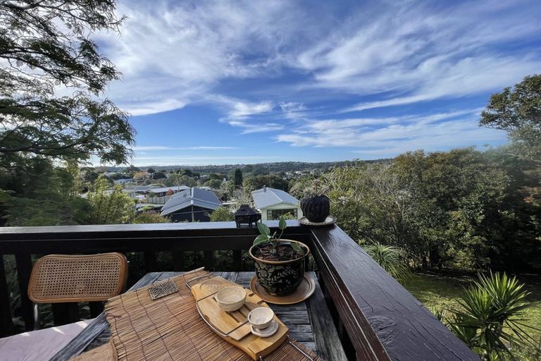 Photo of property in 88 Canongate Street, Birkdale, Auckland, 0626