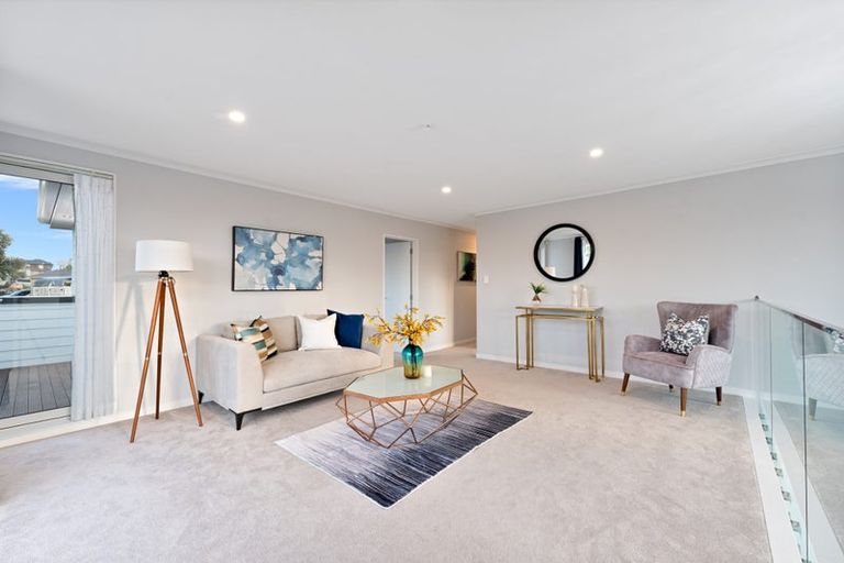 Photo of property in 38a Pokapu Street, Titirangi, Auckland, 0600