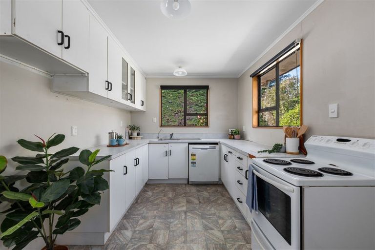 Photo of property in 80 Hawkesbury Road, Hawkesbury, Blenheim, 7272