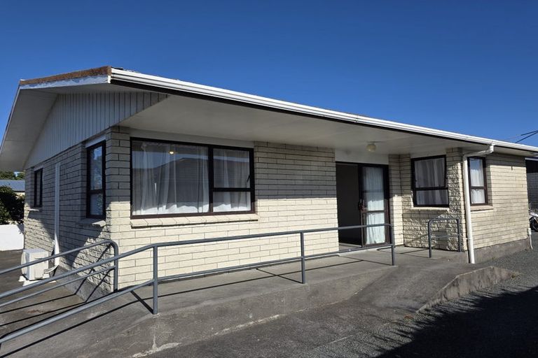 Photo of property in 1/12 Darnell Street, Fitzroy, New Plymouth, 4312
