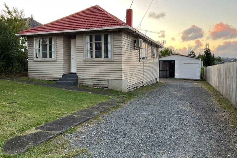 Photo of property in 43 Rosier Road, Glen Eden, Auckland, 0602