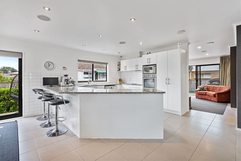 Photo of property in 73d Nile Road, Milford, Auckland, 0620