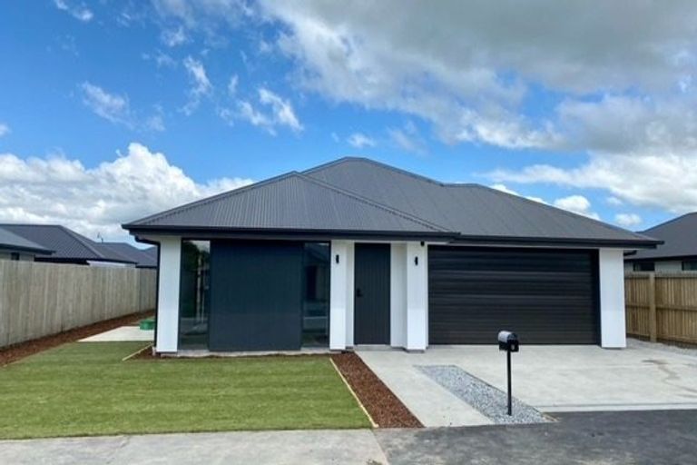 Photo of property in 9 Lewis Crescent, Rolleston, 7614