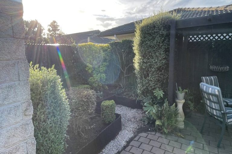 Photo of property in 1/36 Royleen Street, Casebrook, Christchurch, 8051