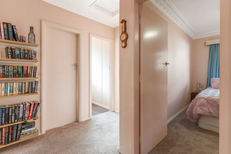 Photo of property in 61 Elwyn Crescent, Green Island, Dunedin, 9018