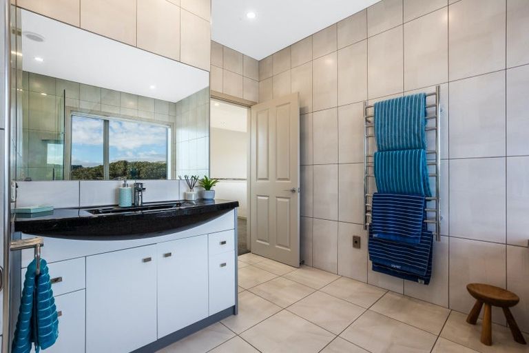 Photo of property in 75b Paremata Haywards Road, Pauatahanui, Porirua, 5381