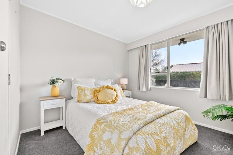 Photo of property in 12a Raukawa Grove, Trentham, Upper Hutt, 5018